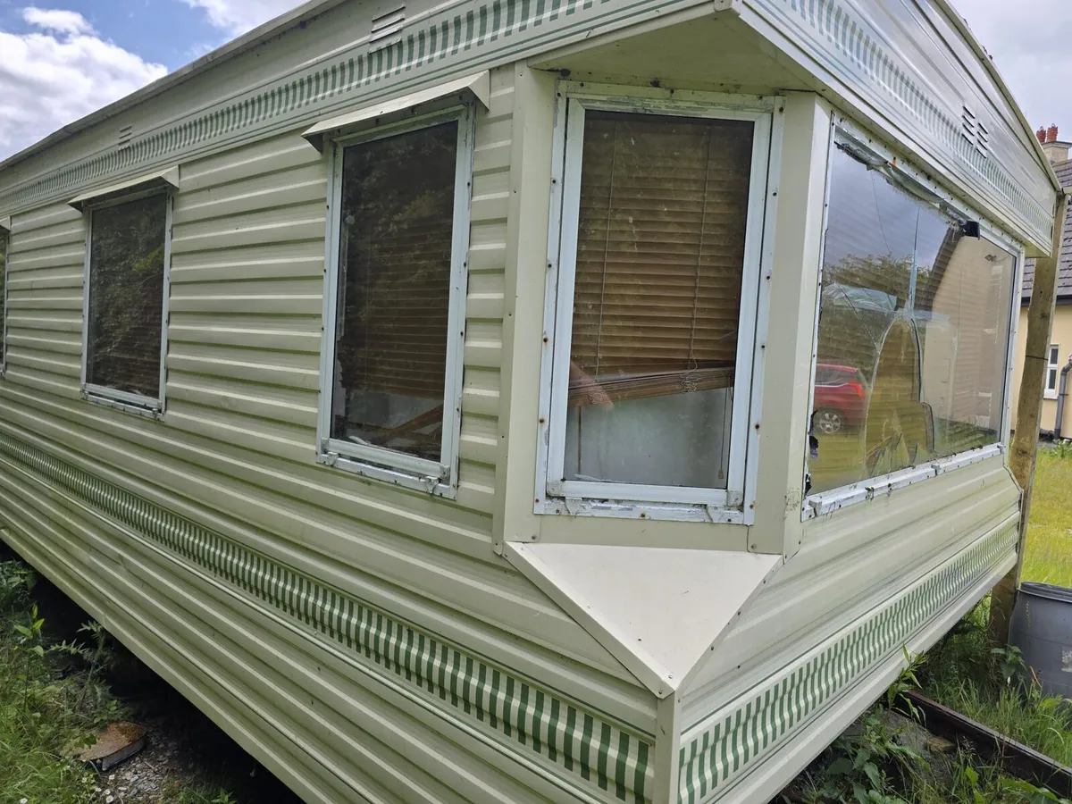 2 bedroom, dry, stove, boiler, kitchen - Image 3