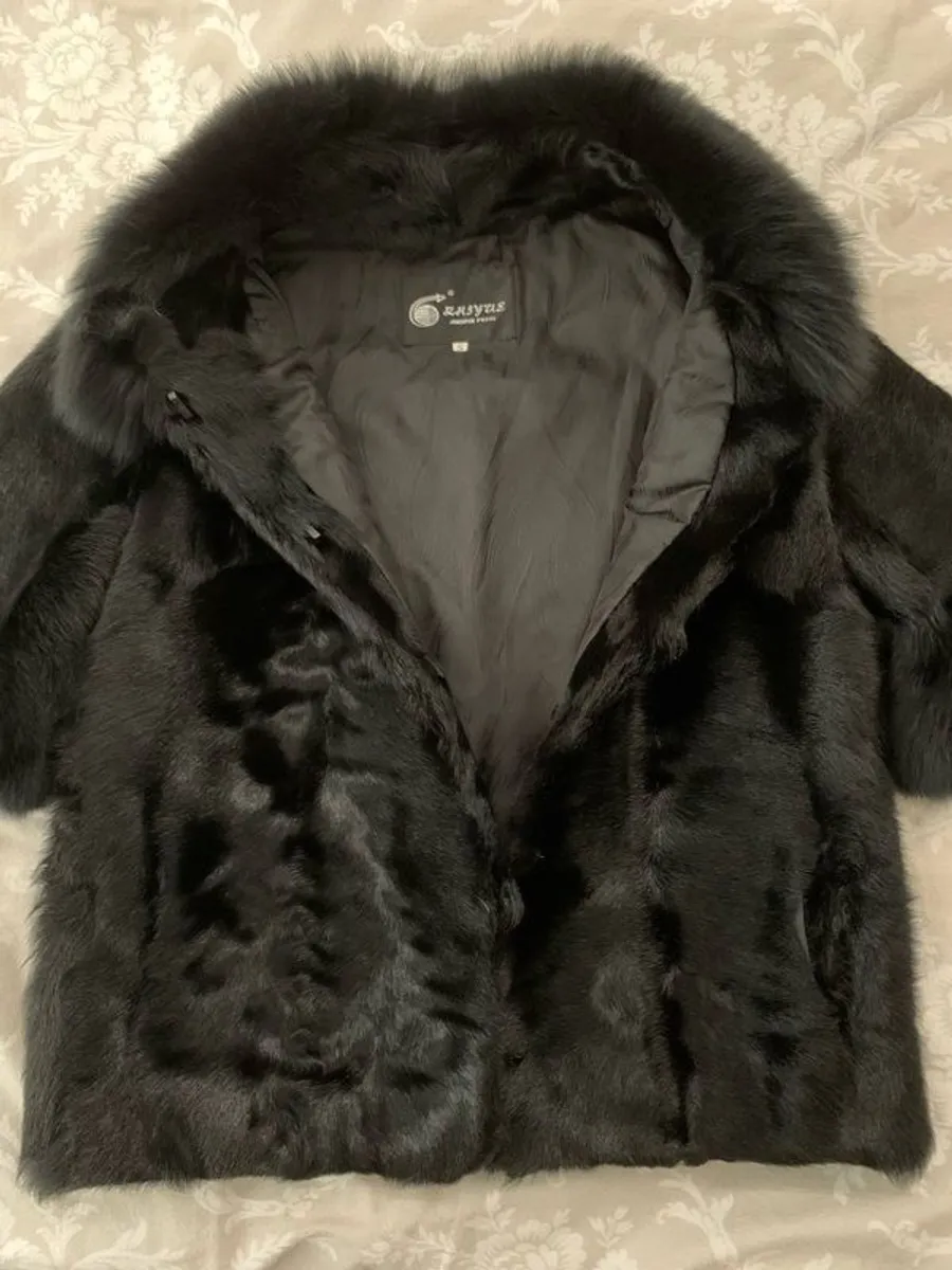 Fur coat - Image 2