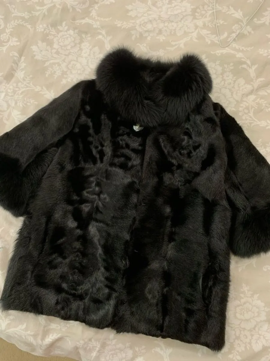 Fur coat - Image 3