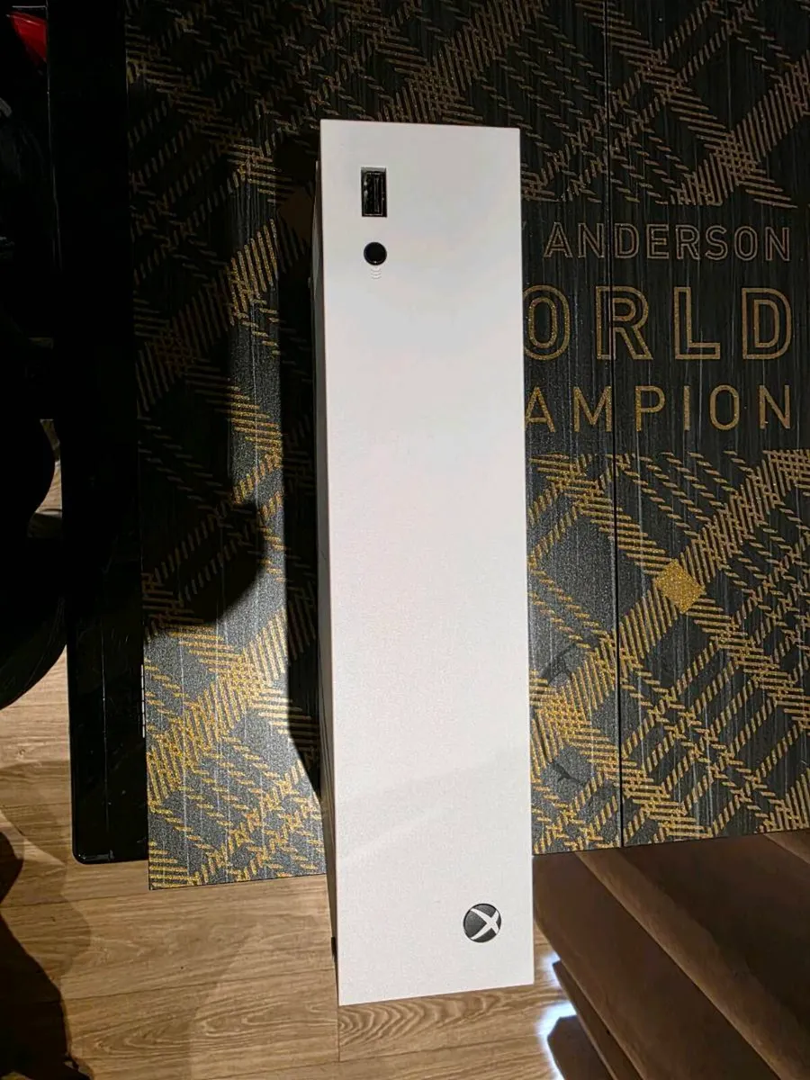 Xbox series S 512GB - Image 1