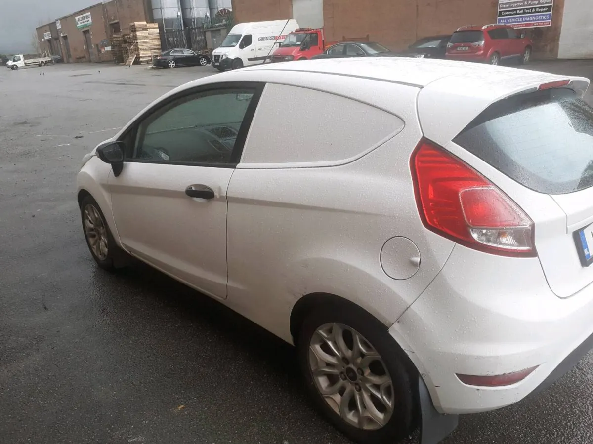 2015 Ford Fiesta Van - Image 2