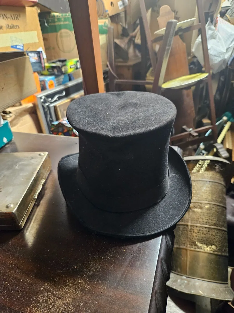 Vintage Top Hat - Image 1