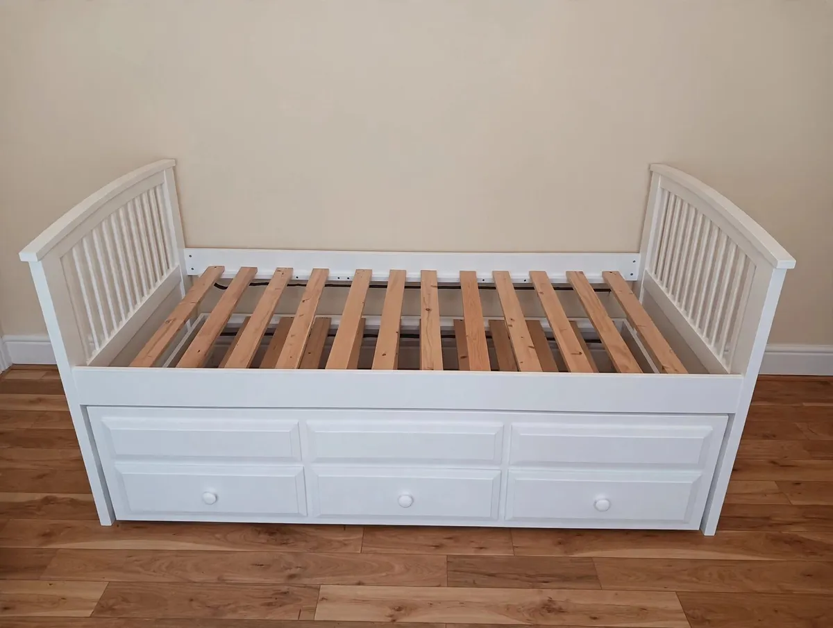 Trundle bed - Image 1