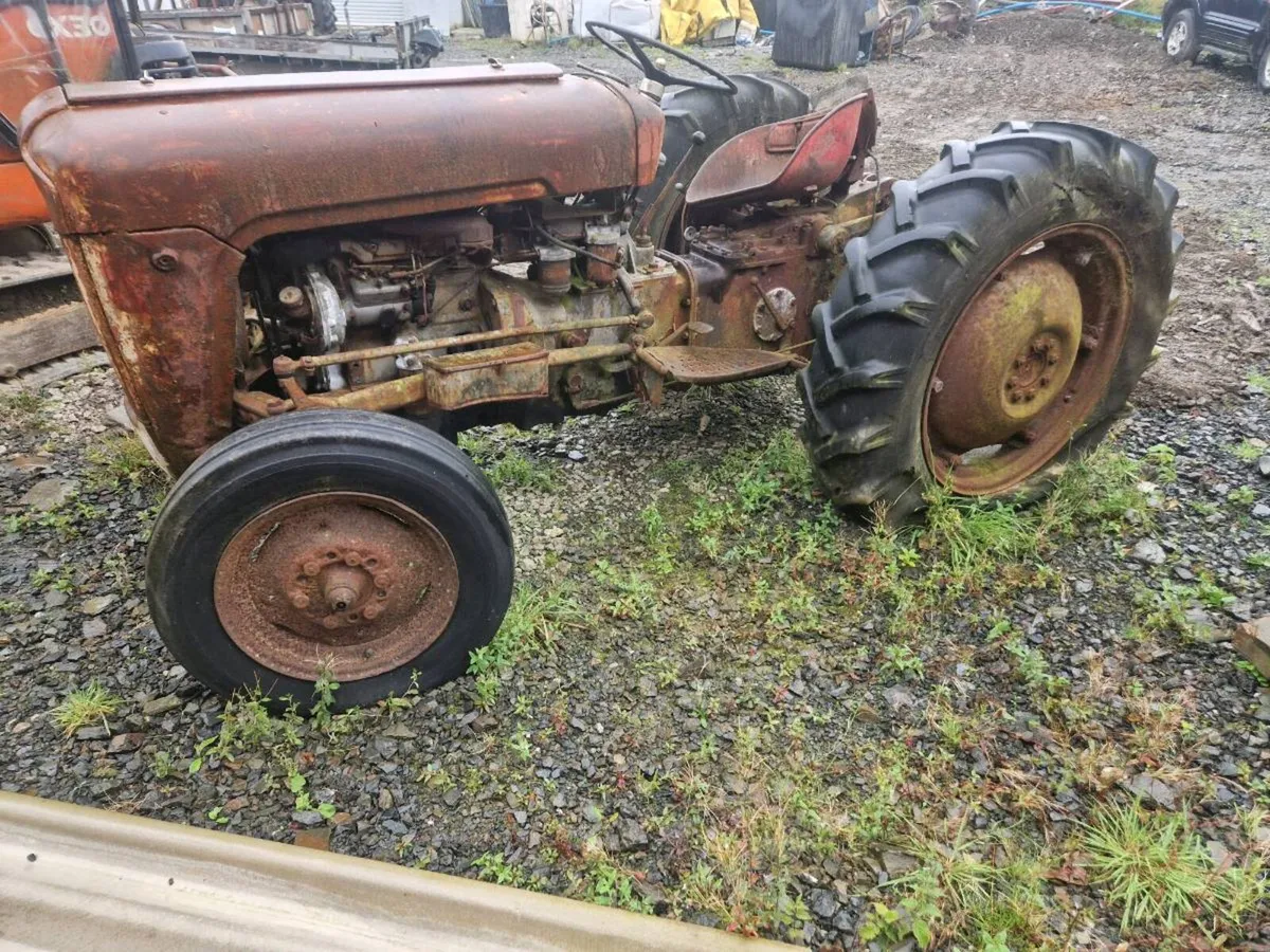 Massey ferguson  35x    Godiva fire pump. - Image 2