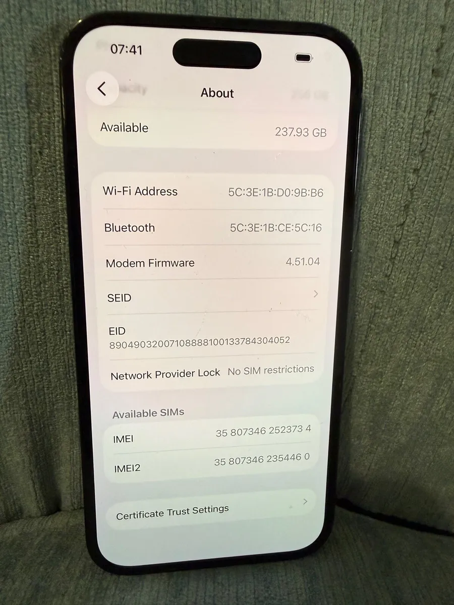 iPhone 14 Pro 256 GBs UNLOCKED in swords - Image 3