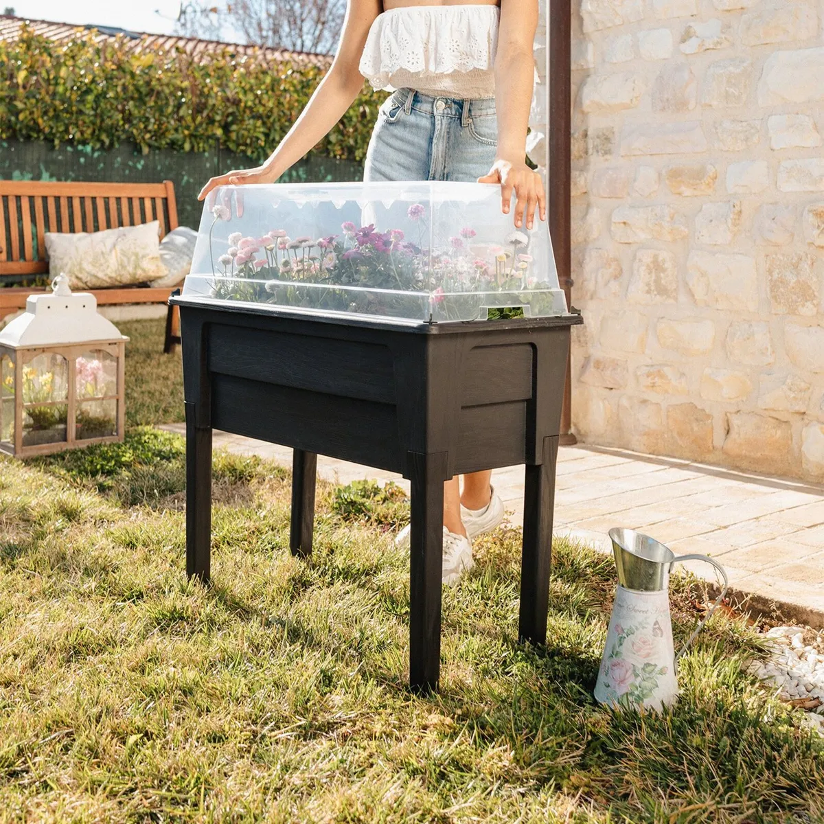 Niagara planter - Image 1
