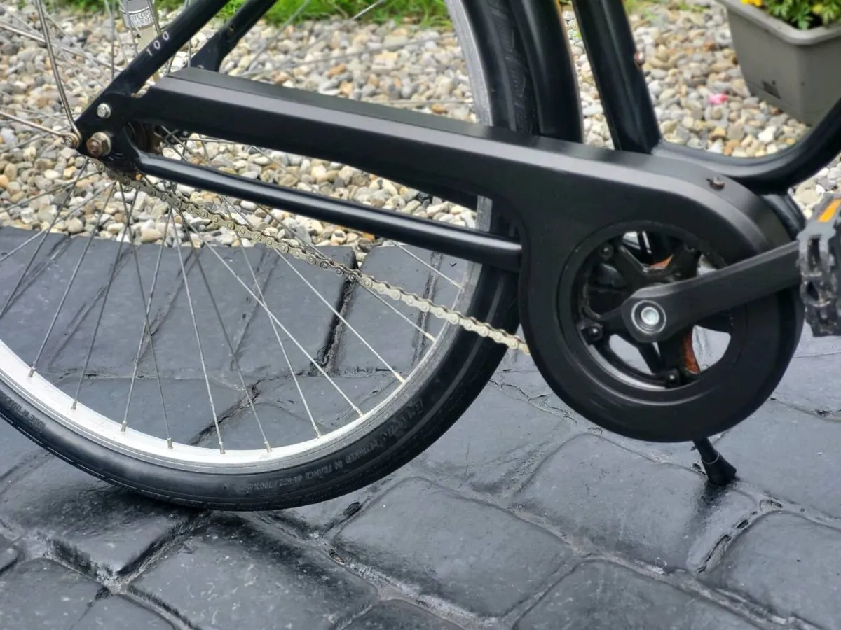 LADIES CITY  BIKE EX CONDITION. FIXED PRICE - Image 4
