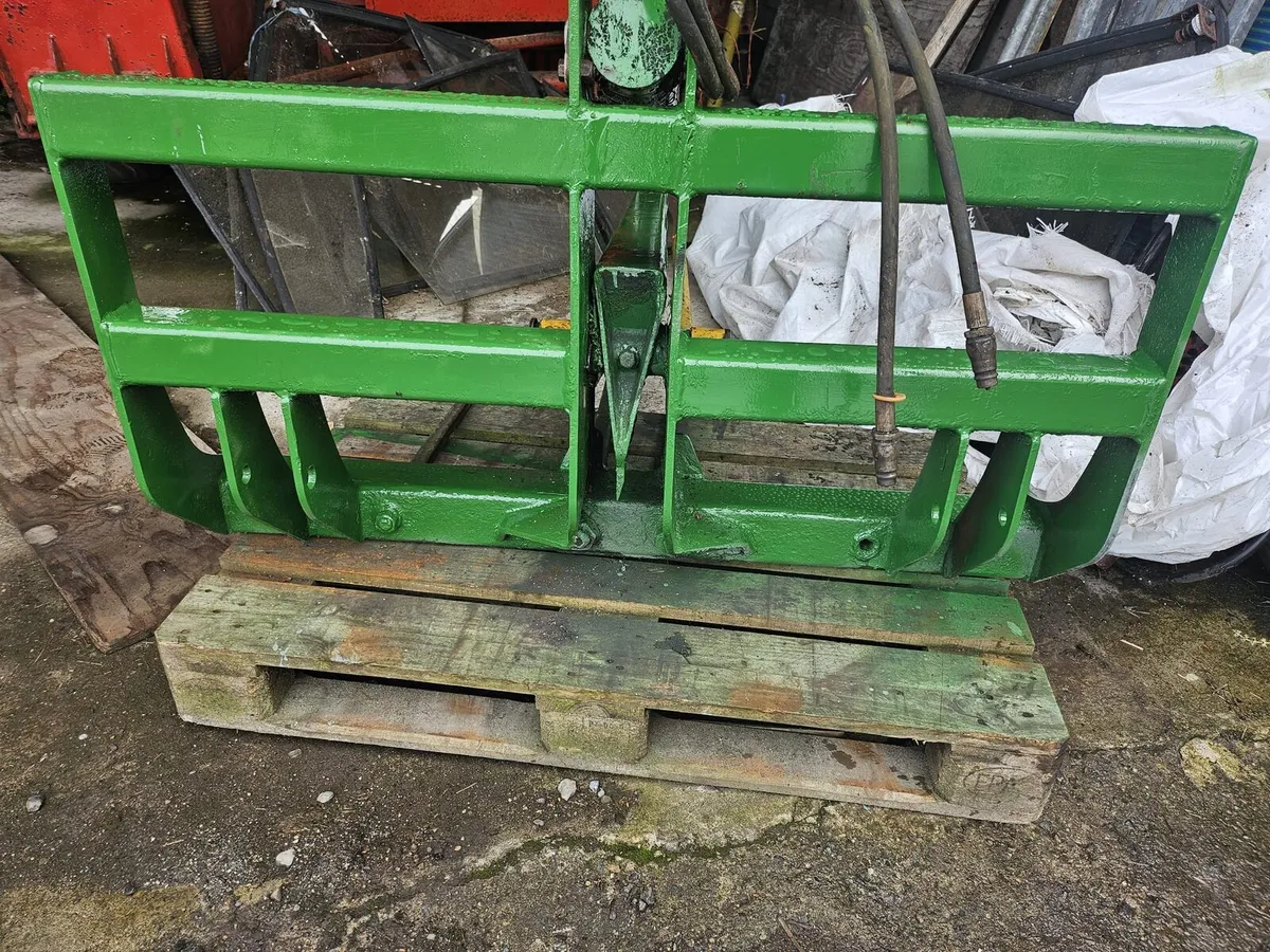 McHale Bale spliter - Image 3