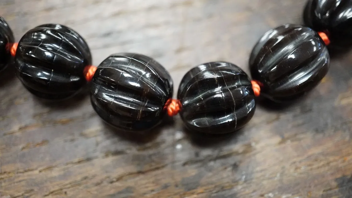 Vintage Black Galalith Bead Necklace - Image 3