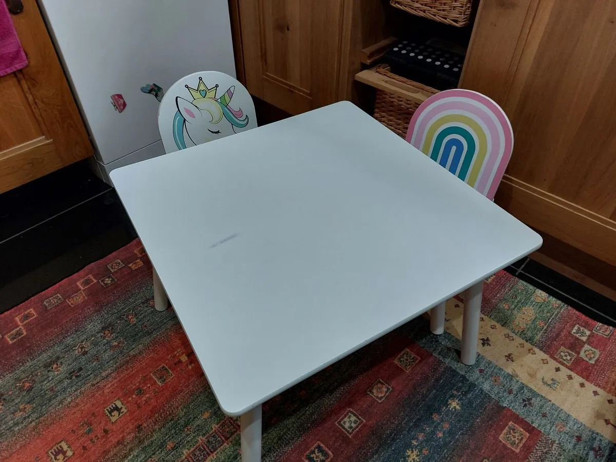 Toddler Unicorn Table and Chairs - Image 1