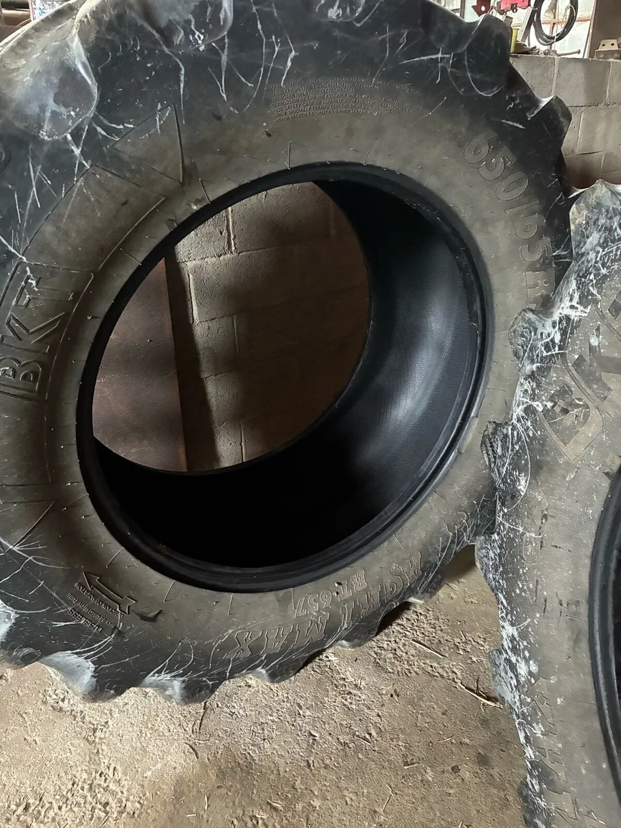 650/65 r38 - Image 3