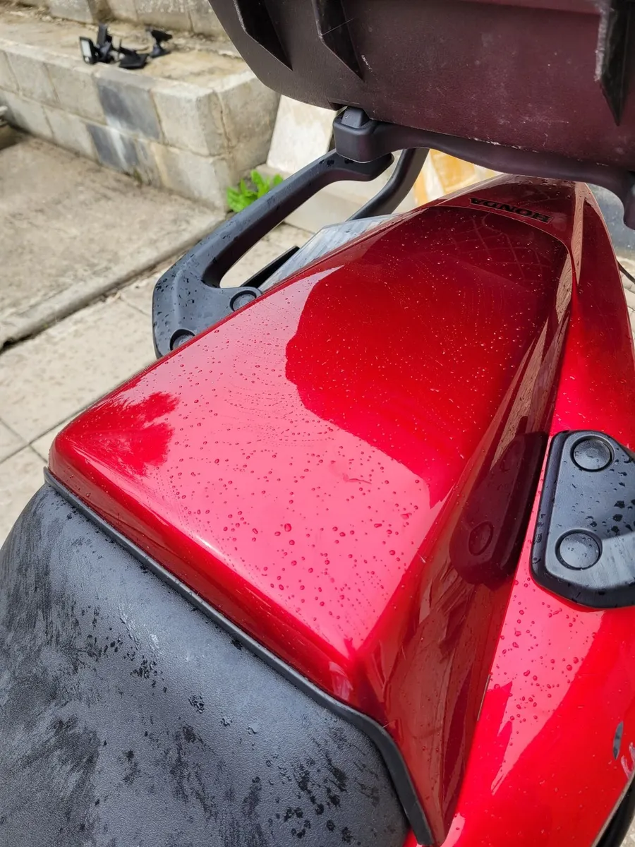 Honda VFR800 2006 - Image 3