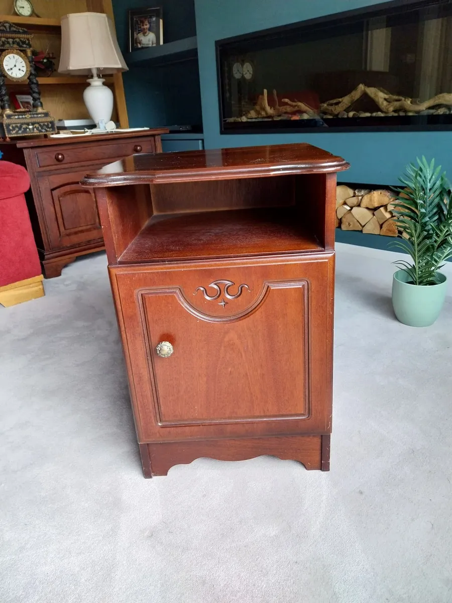 Rossmore Chest of Drawers and locker - Image 4