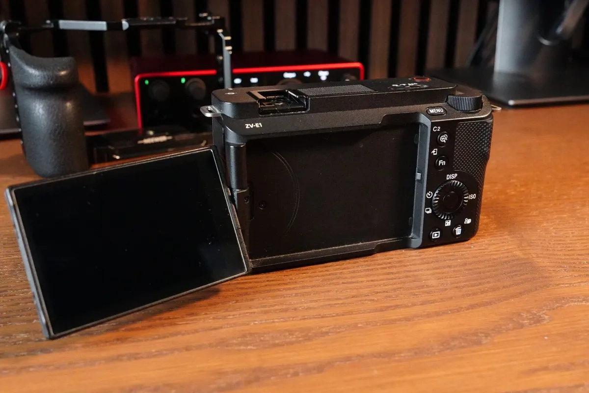 Sony ZV-E1 + Cage - Image 1