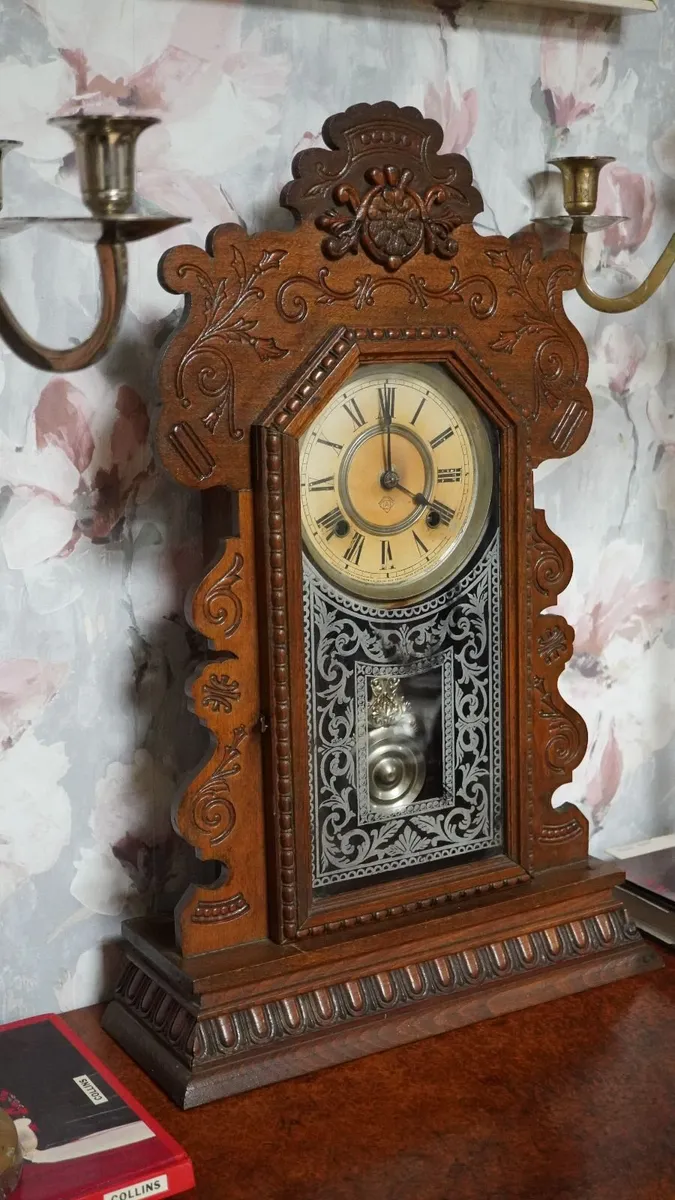 Ansonia Oak Gingerbread Clock - Image 3