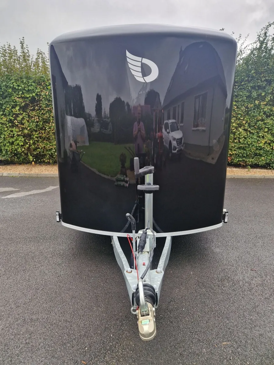 Debon C500 Box Trailer Black - Image 3