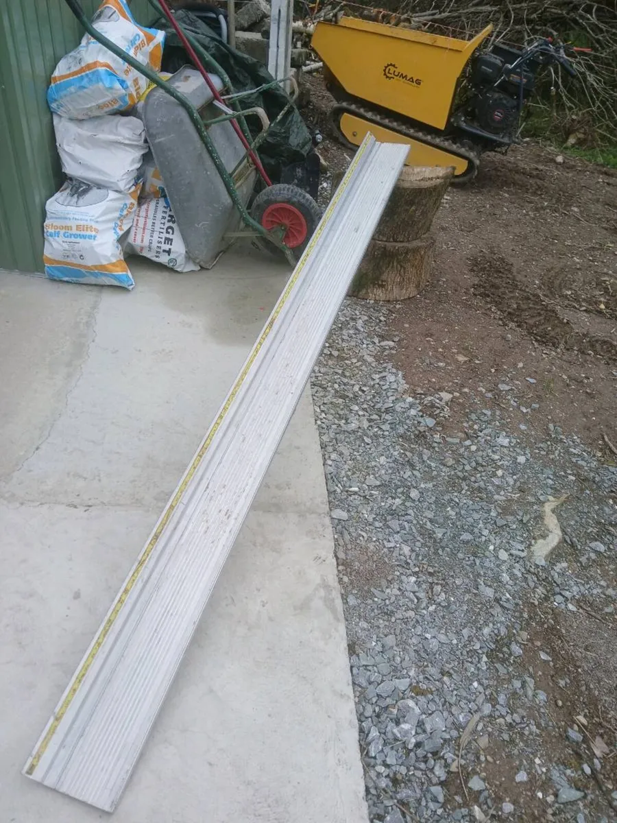 Used tools - Image 3