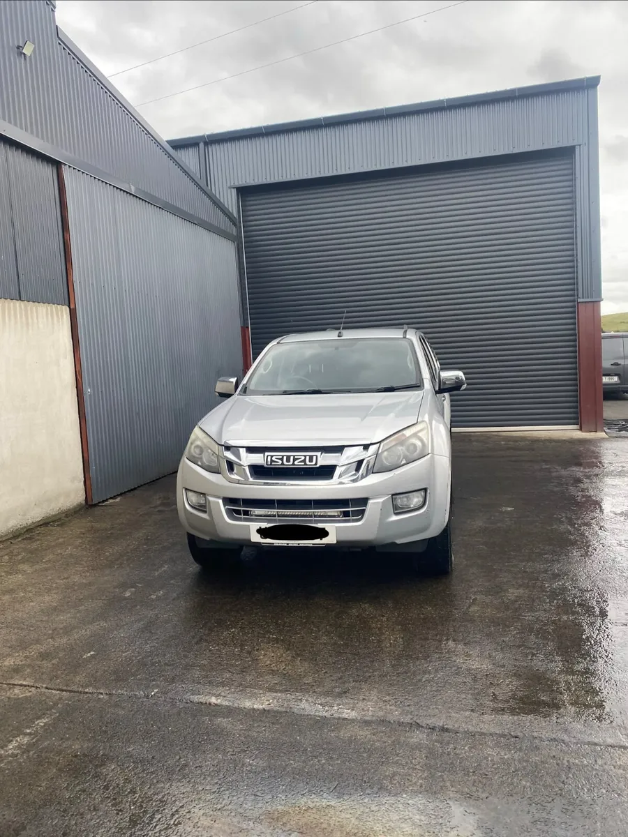 2014 Isuzu D-Max for Breaking - Image 1