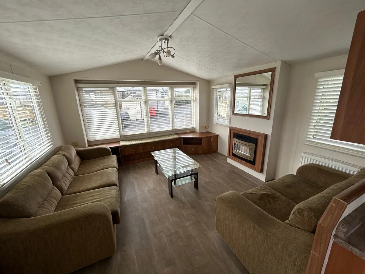 Willerby Salisbury - Image 2