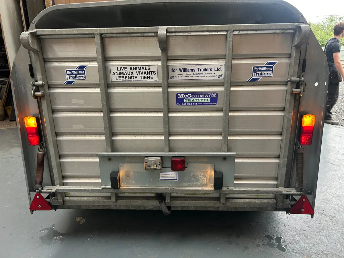 Ifor Williams 10x5 Livestock Trailer 4 ft high - Image 3