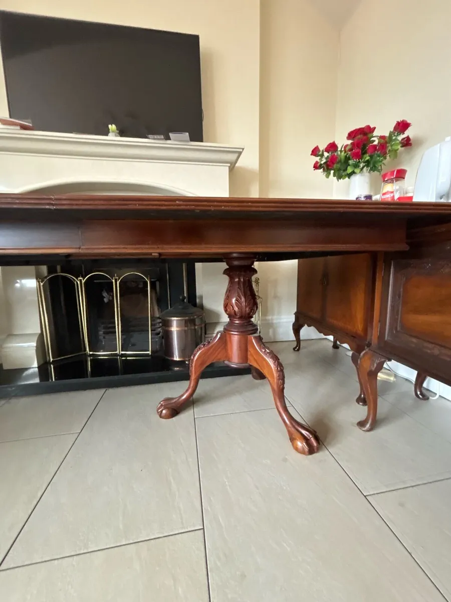 6ft-8ft Extendable Mahogany Style Dining Table - Image 2