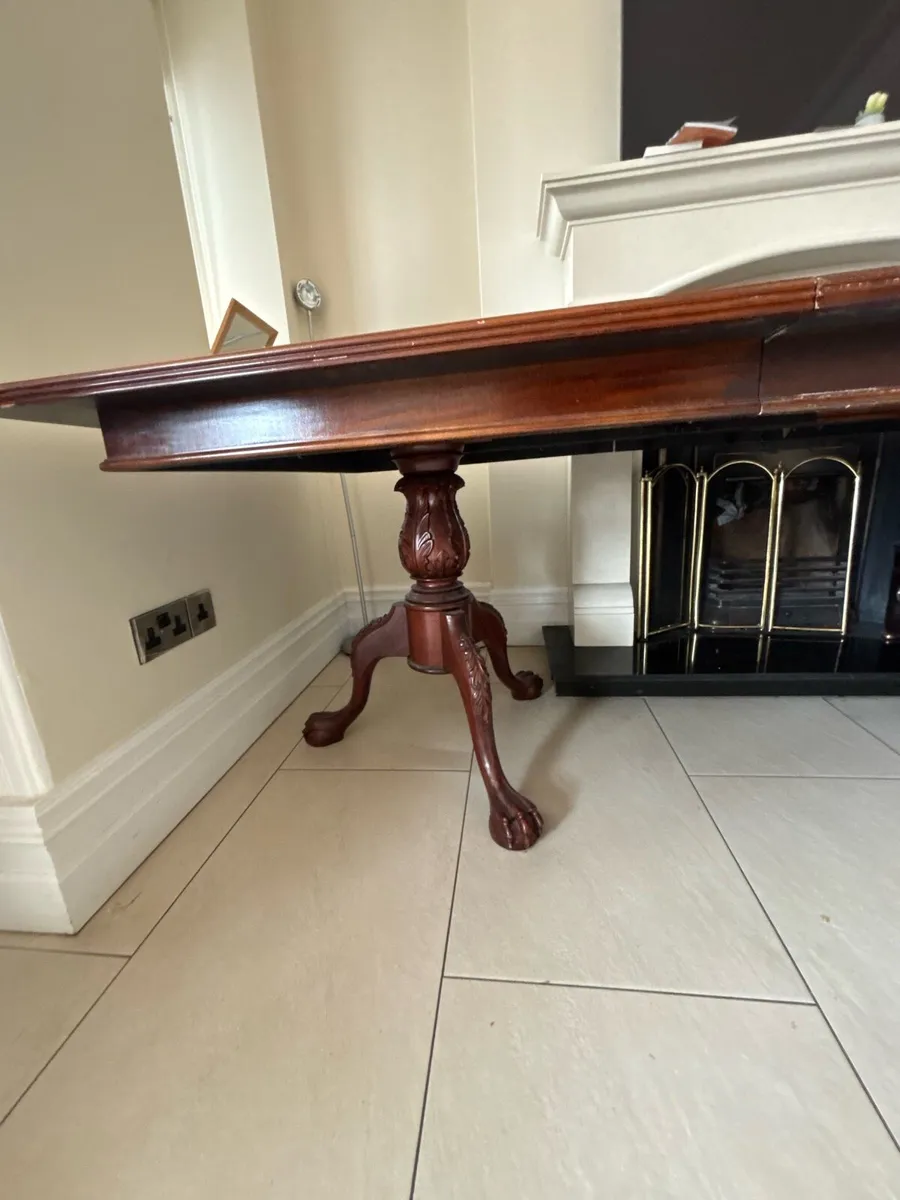 6ft-8ft Extendable Mahogany Style Dining Table - Image 3