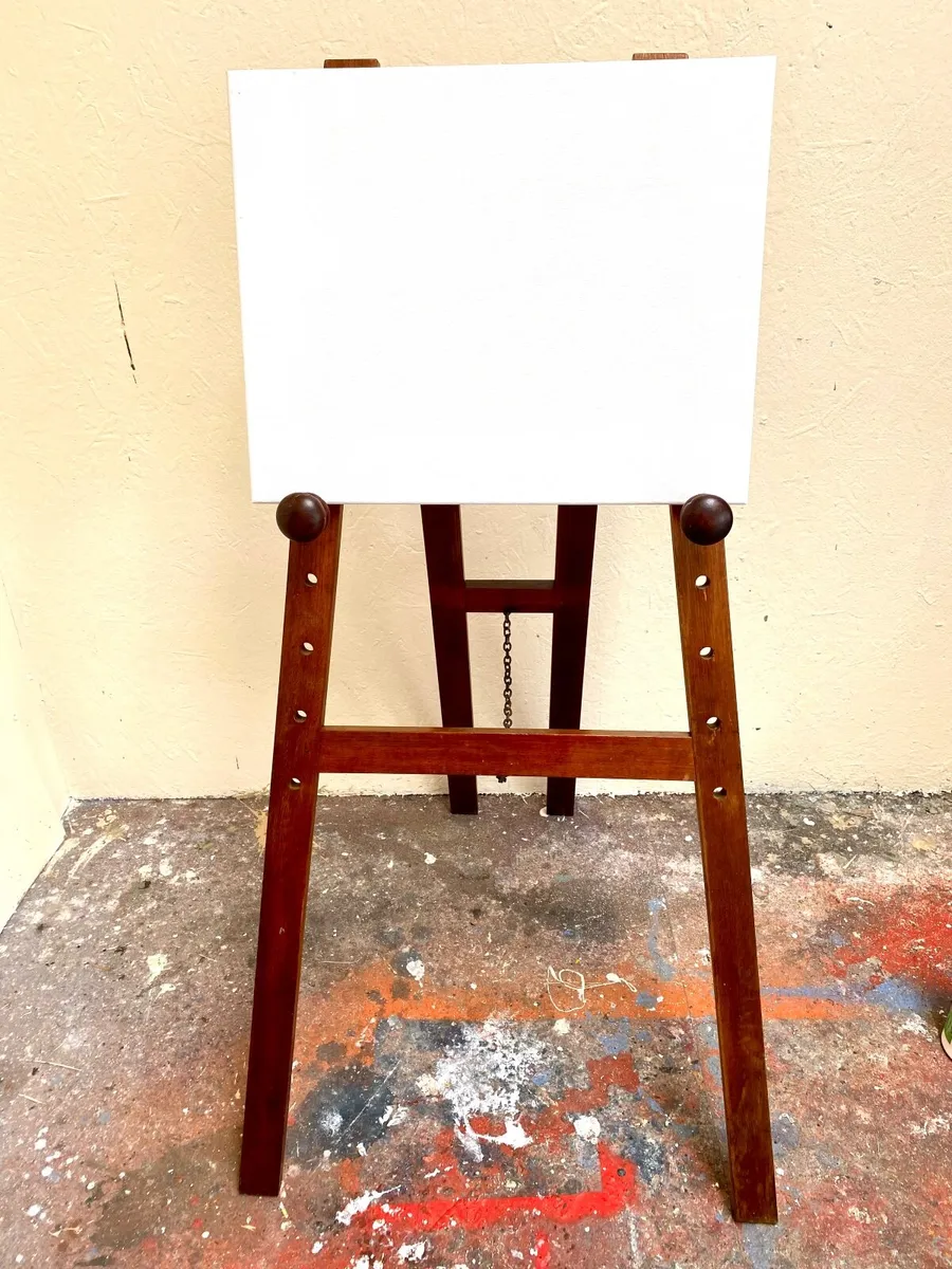 Easel - Image 4