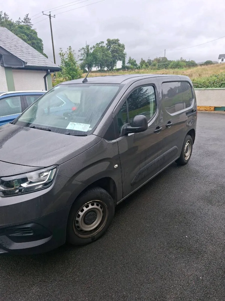 Toyota Proace City - Image 2
