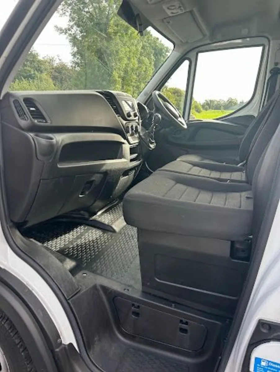 Iveco Daily 2023 - Image 3