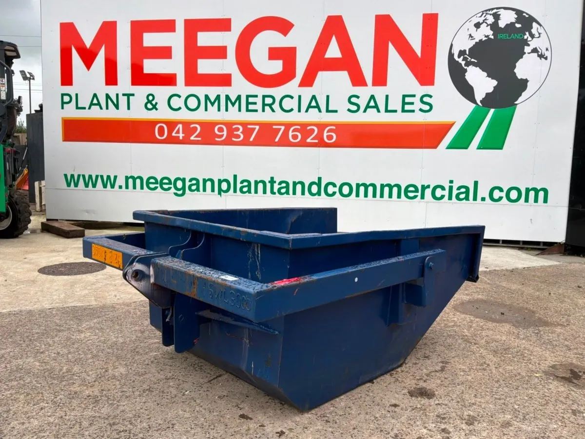 Conquip self tipping rubble boat Skip......3165-3. - Image 1