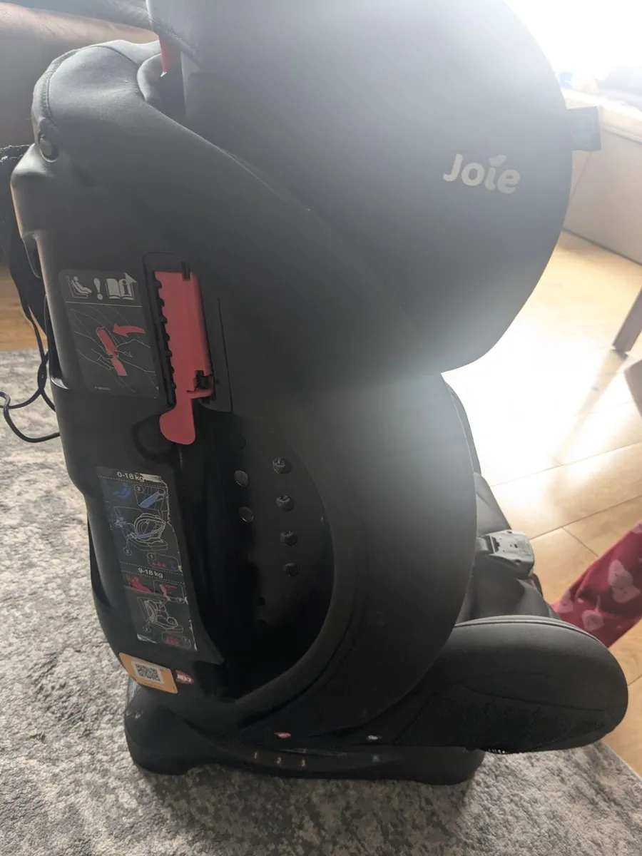 Joie car seat - Image 1