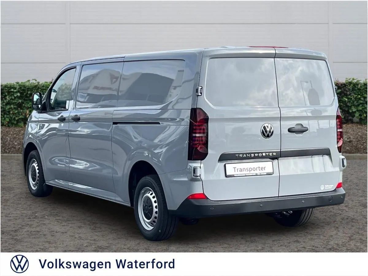 Volkswagen Transporter Trendline LWB 150HP (Price - Image 3