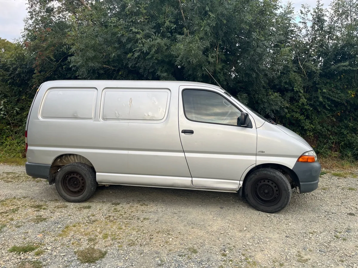 Toyota HiAce 2006 - Tested to 09/27 - Image 2