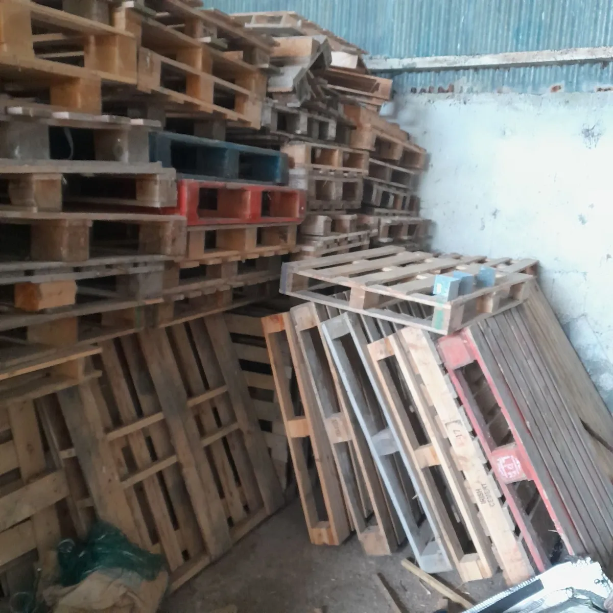 Pallets - Image 1