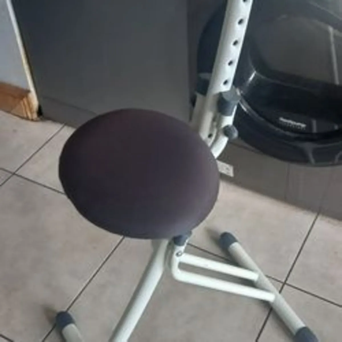 Strong foldable adjustable Musicians Chair