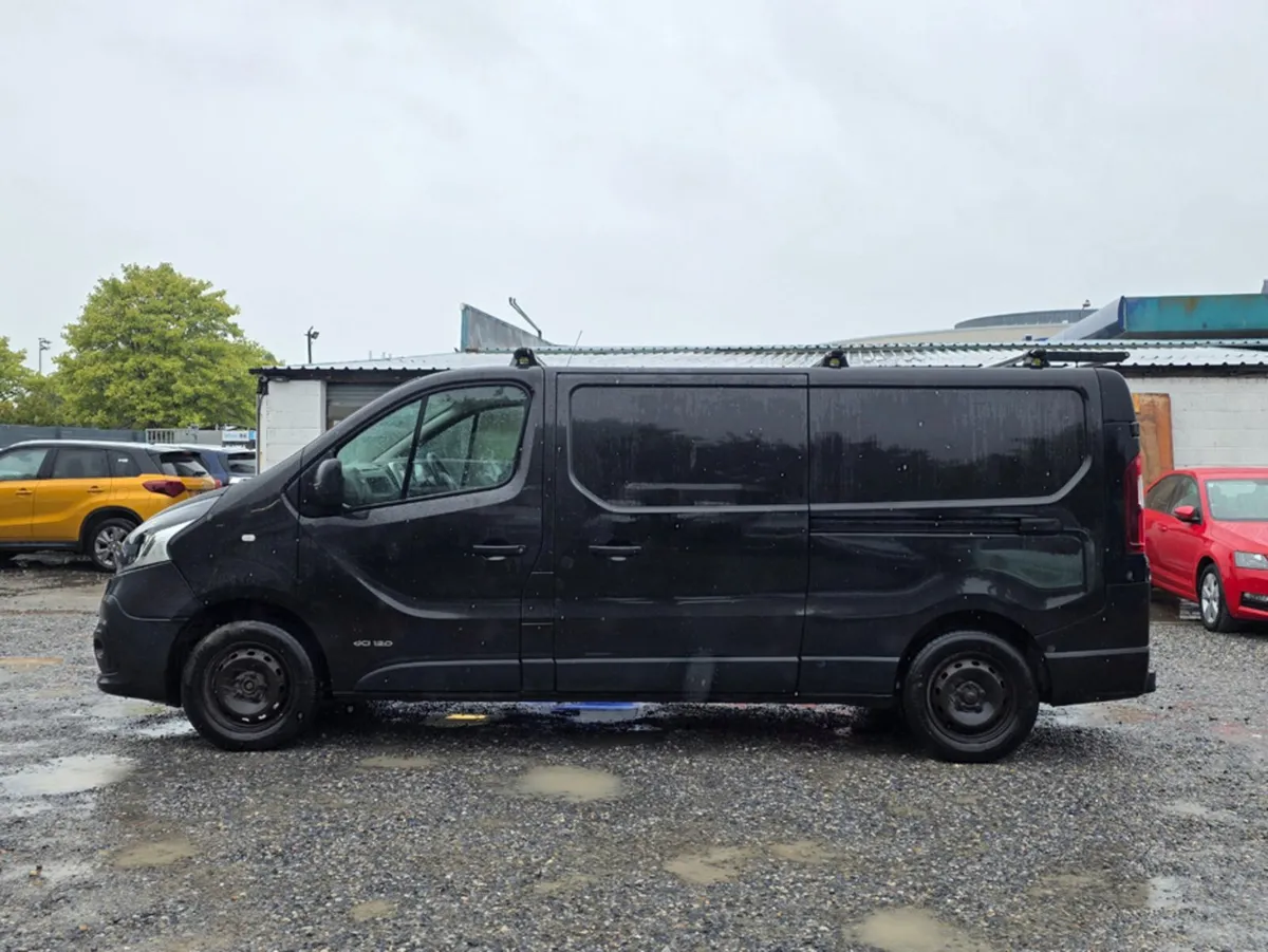 Nissan NV300 LWB 120 SV 4DR - Image 4