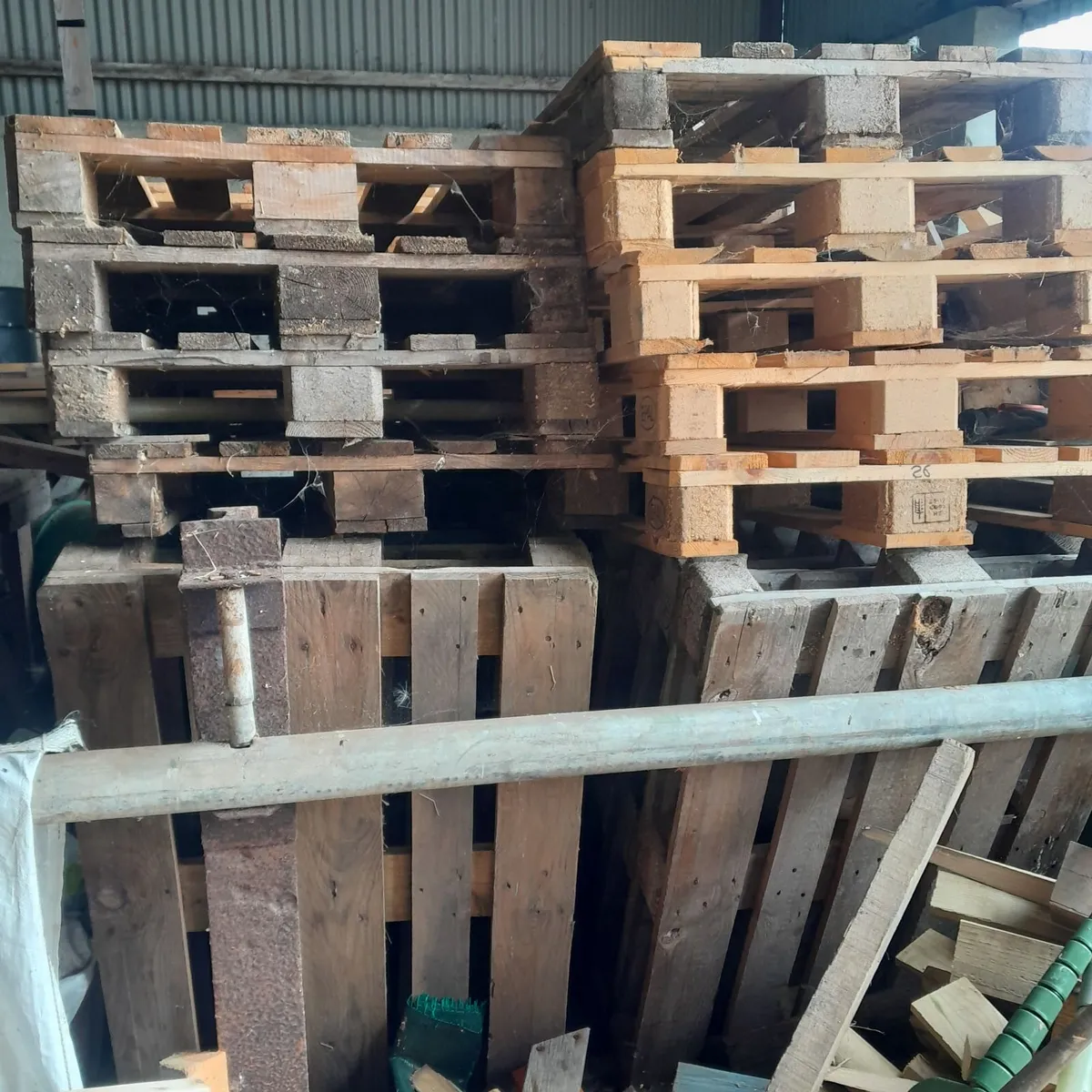 Pallets - Image 3
