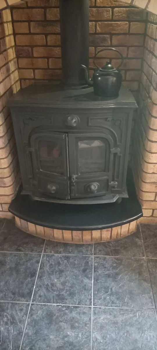 Wood stove - Image 2