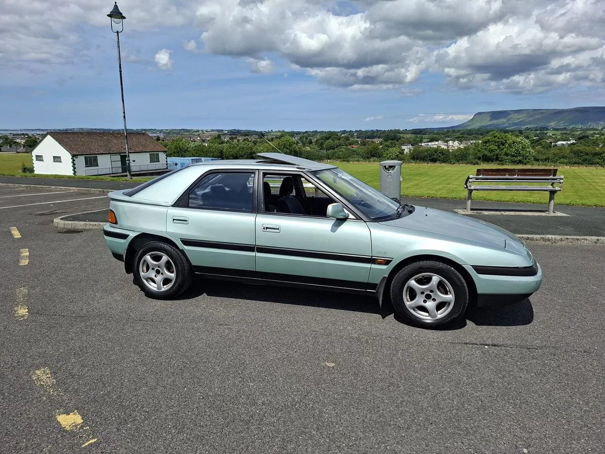 Mazda 323F - Image 2