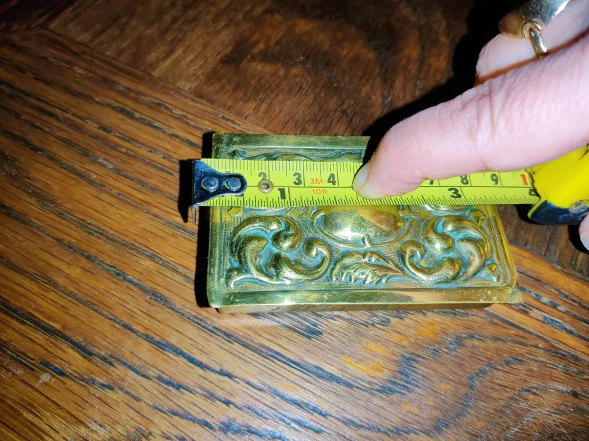 HUGE BRASS VICTORIAN MATCHBOX, Or Pill Box ! - Image 4