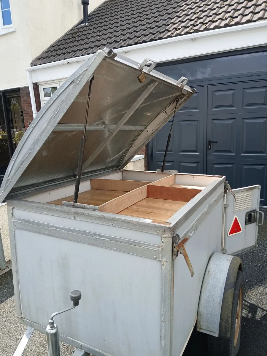 Dog Trailer - Image 4