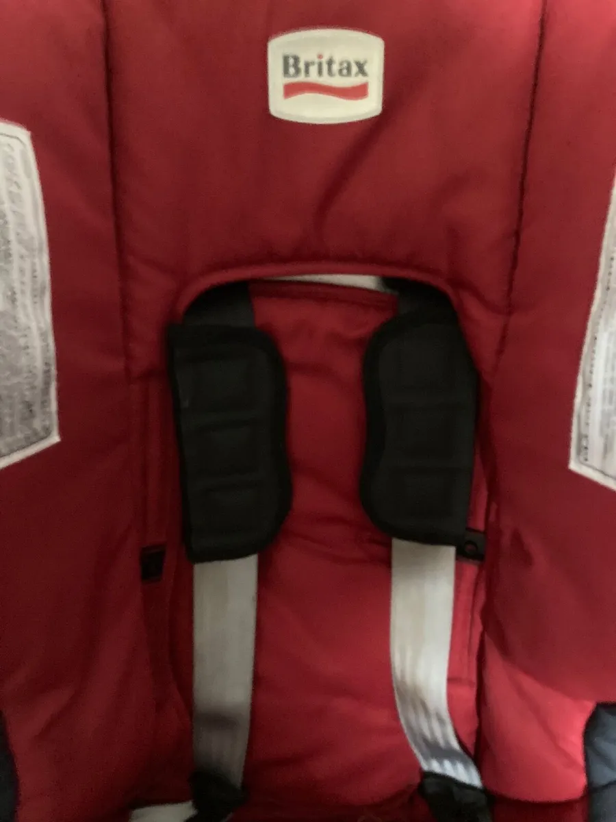 Car seat for sale 9-36 months - Image 2