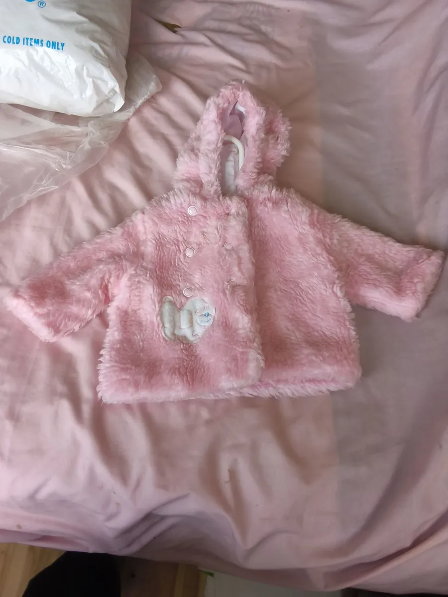 Lovely brand new pink baby coat 0 to  4 months - Image 3