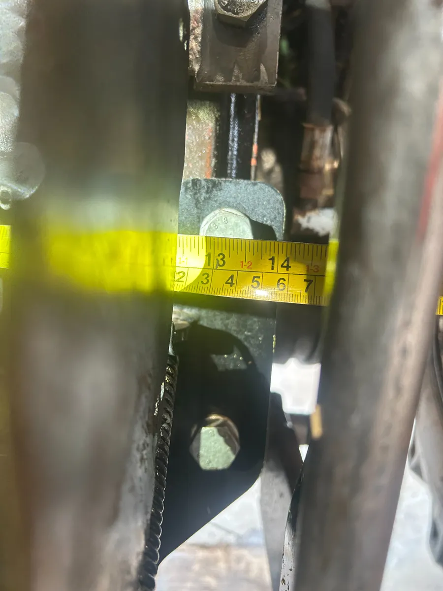 Dromone Hydraulic Hitch For New Holland L95 ETC - Image 4