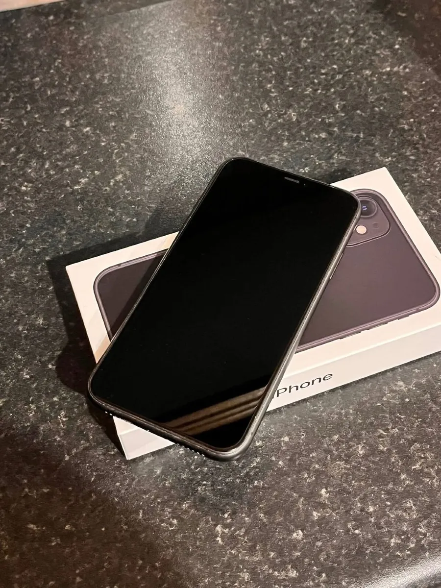 Iphone 11 - Image 1