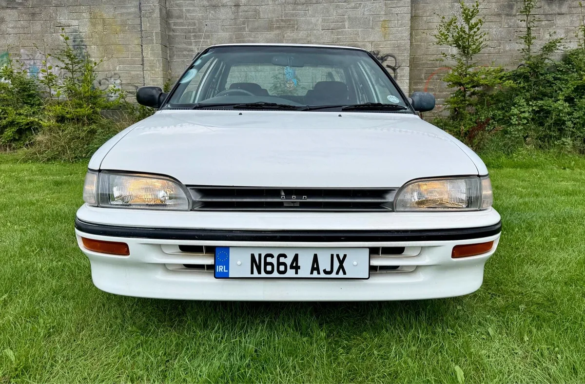 1995 E9 TOYOTA COROLLA 1.6i - Image 3