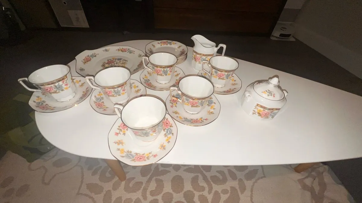 Vintage Queen’s Cathay 21 piece fine bone - Image 2