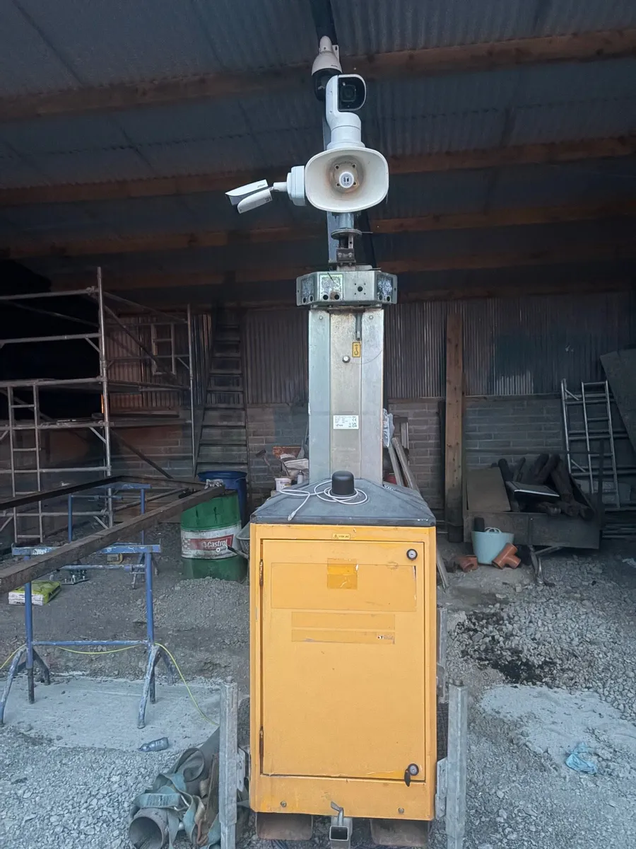 ***salt gritter machine  & cctv tower *********** - Image 3