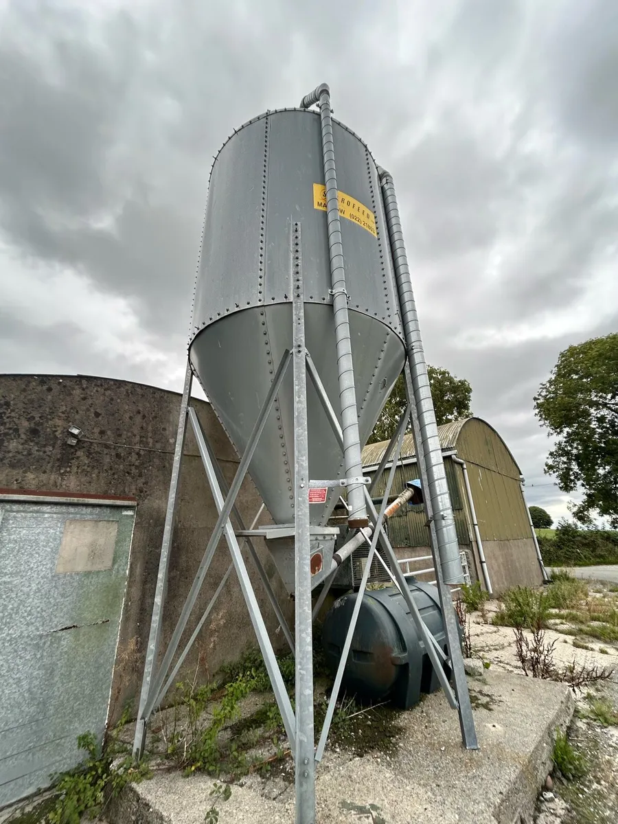 Feed bins - Image 3