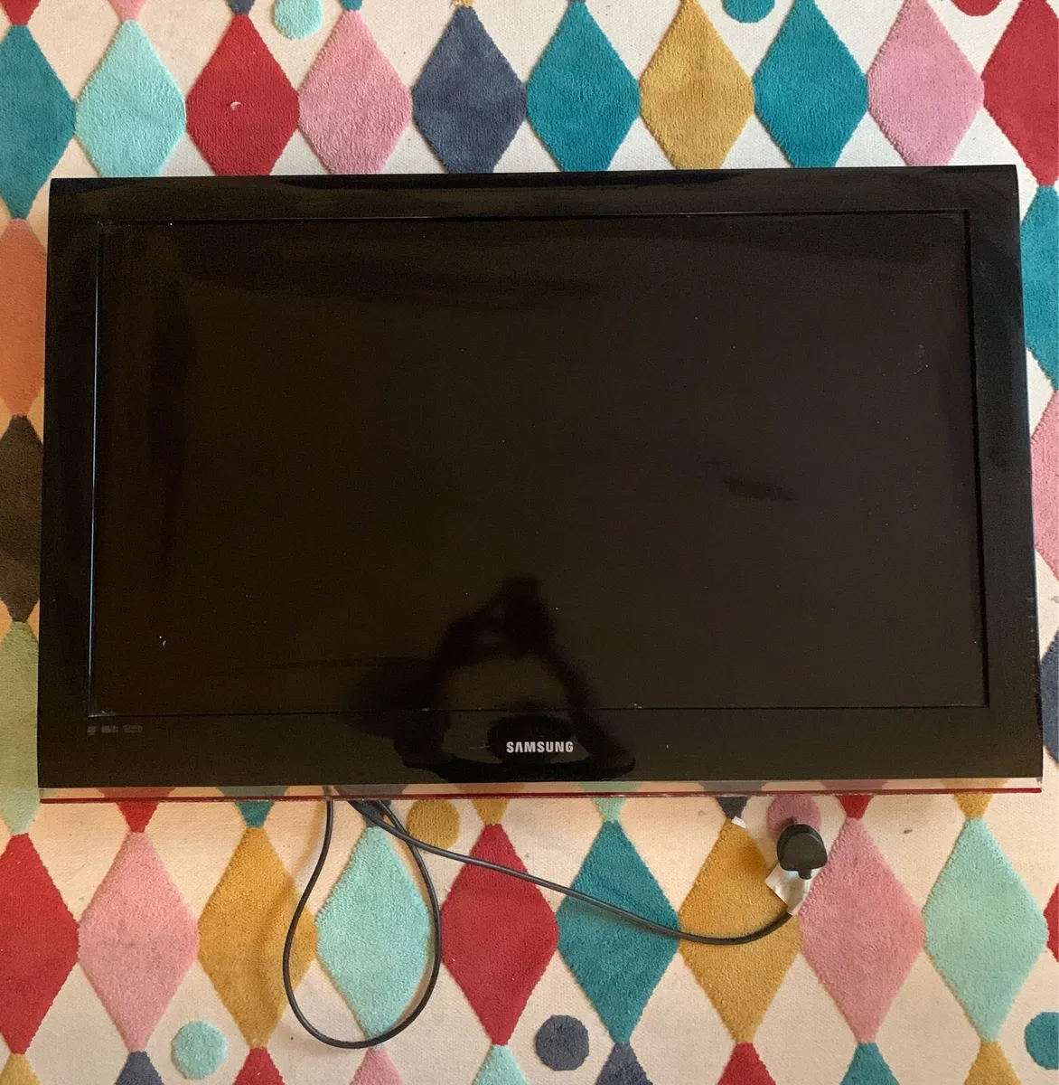Samsung TV 40’ (LE 40B530P7)